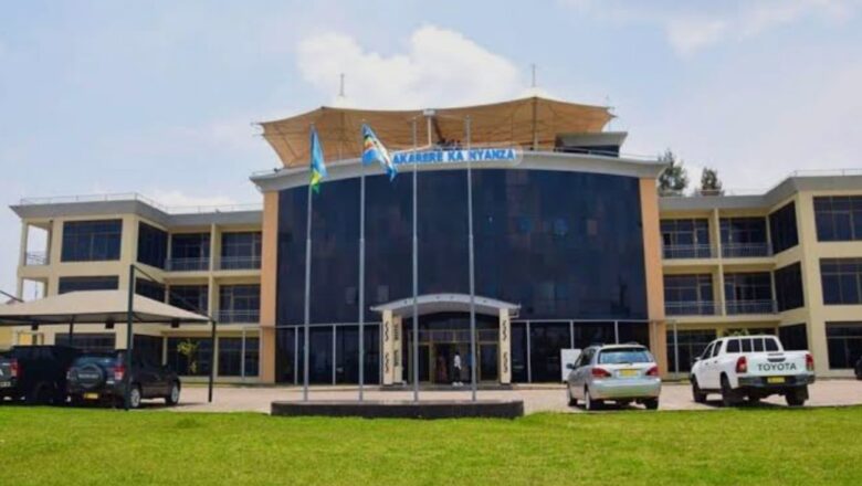Umwarimu muri ESPANYA uregwa kwiba imodoka urubanza rwe rwongeye gusubikwa
